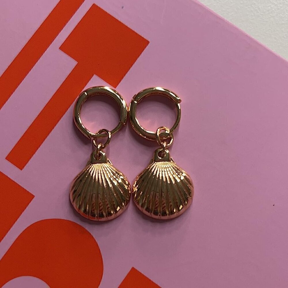 14k Gold Womens Shell Huggie Hoop Earrings Small Boho Beach Simple Delicate